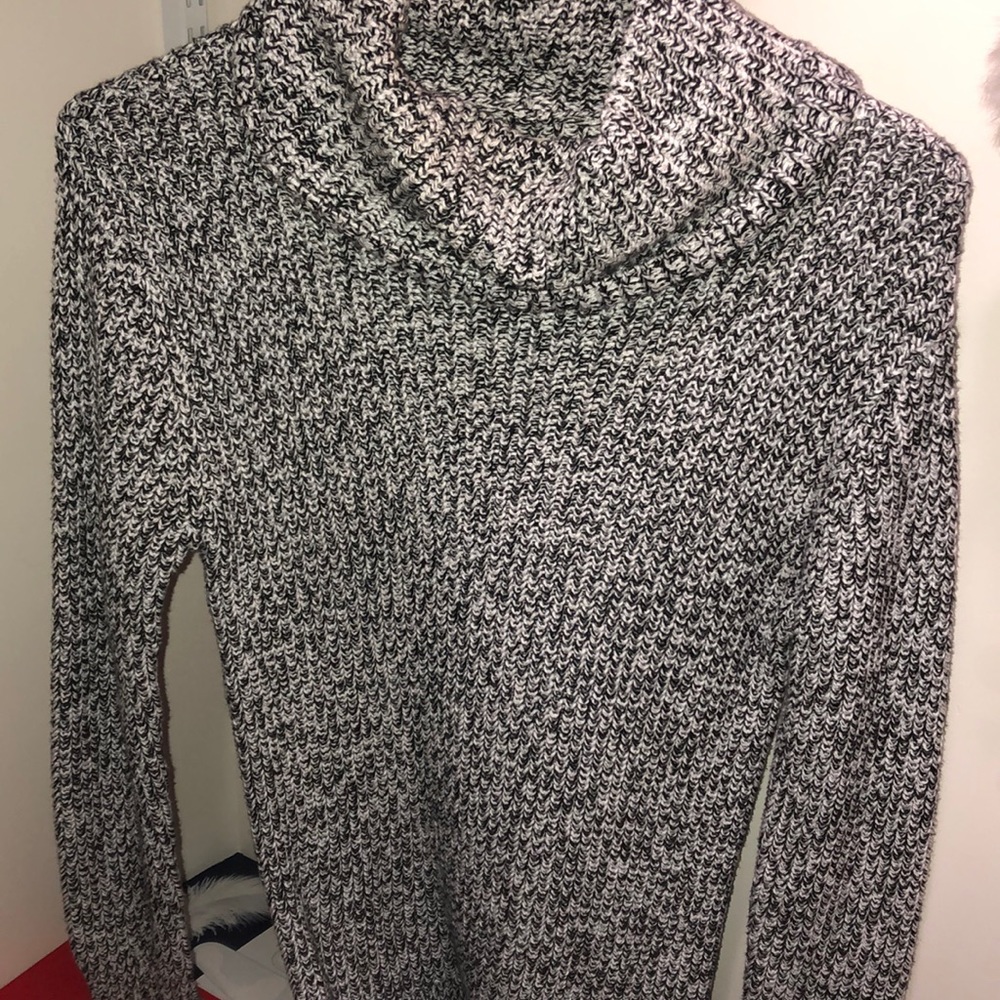 Black and white turtle neck sweater